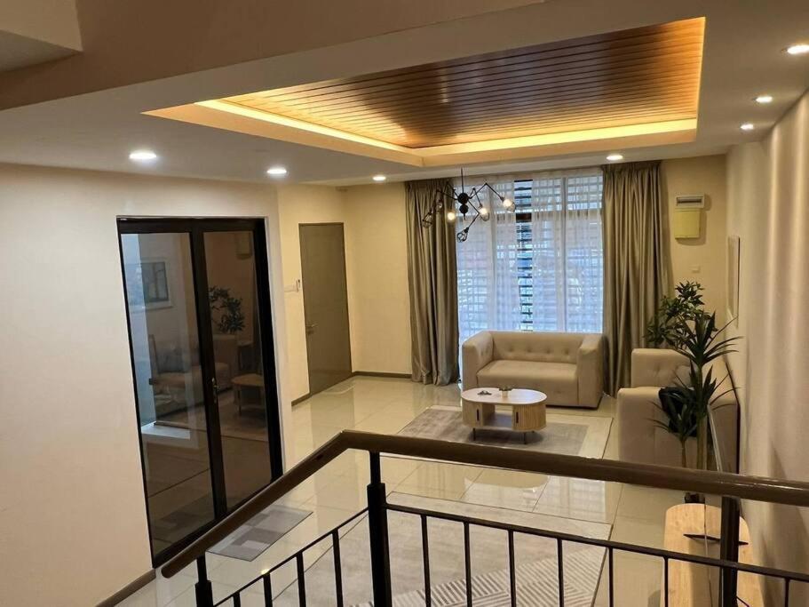 Rumah Saujana Klia Sepang Exterior photo